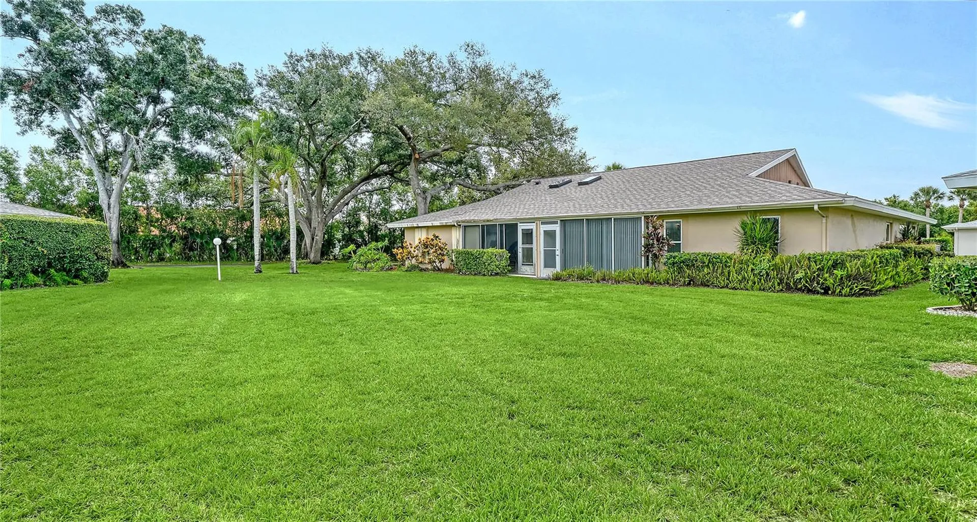 5689 Evergreen Drive Sarasota FL 34233