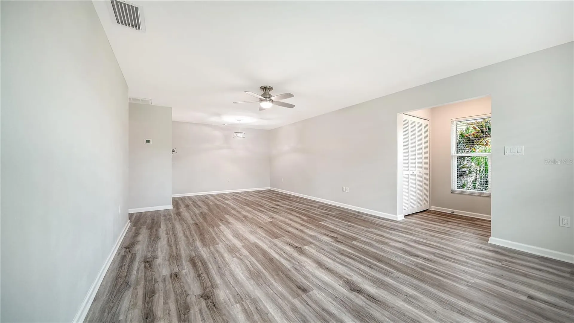 5689 Evergreen Drive Sarasota FL 34233