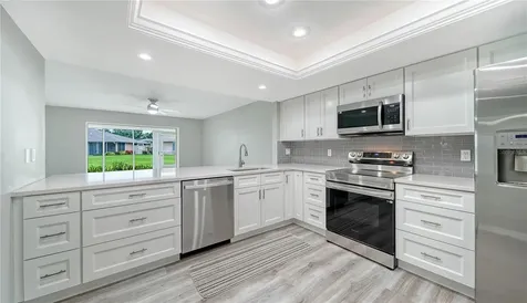 5689 Evergreen Drive Sarasota FL 34233