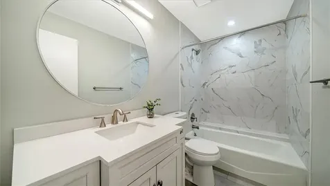5689 Evergreen Drive Sarasota FL 34233