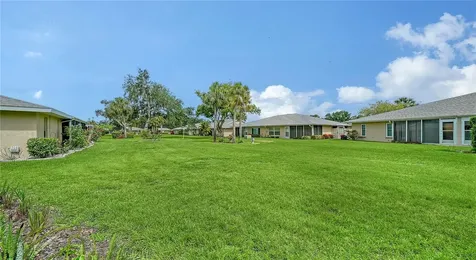 5689 Evergreen Drive Sarasota FL 34233