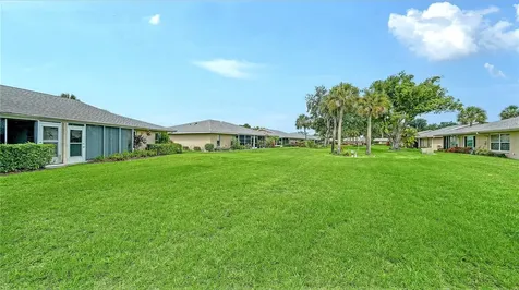 5689 Evergreen Drive Sarasota FL 34233