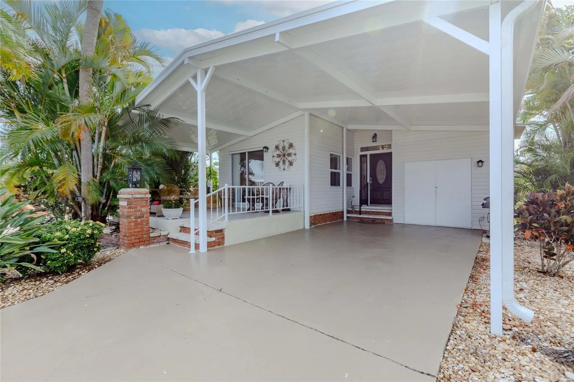 2100 Kings Highway Port Charlotte FL 33980