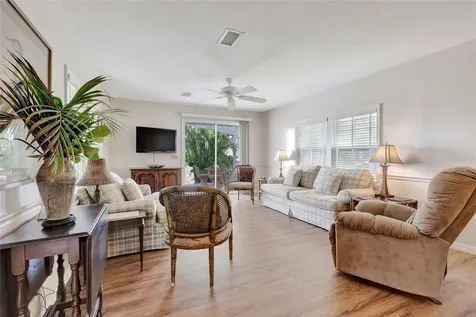 2100 Kings Highway Port Charlotte FL 33980