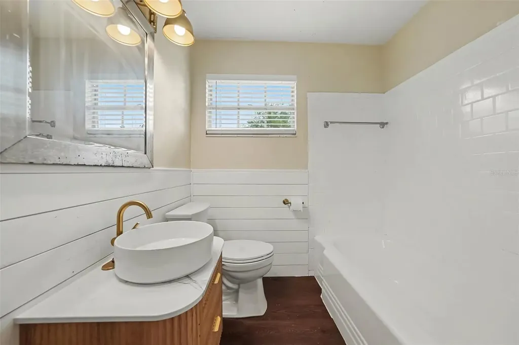 4733 W Wisconsin Avenue Tampa FL 33616