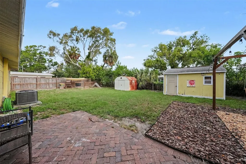 4733 W Wisconsin Avenue Tampa FL 33616
