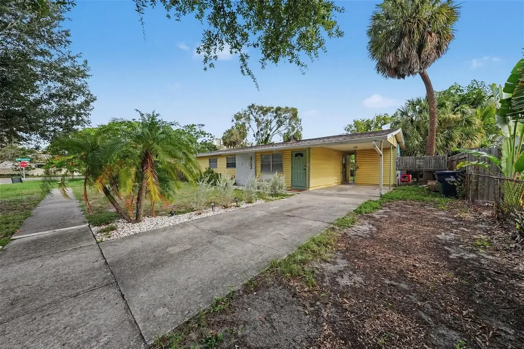 4733 W Wisconsin Avenue Tampa FL 33616