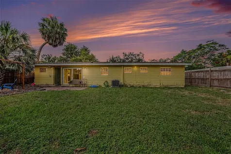 4733 W Wisconsin Avenue Tampa FL 33616
