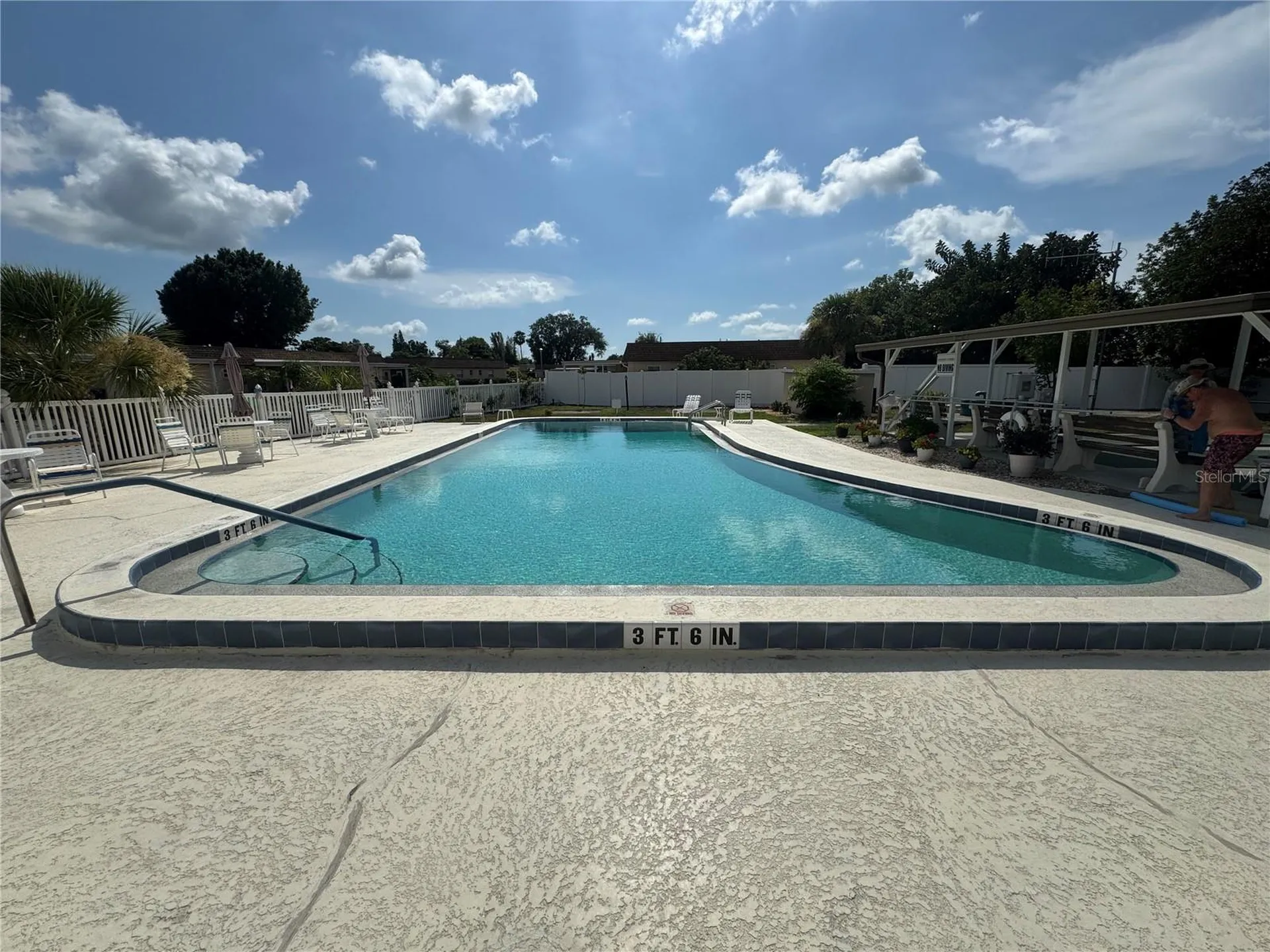 652 Park Circle Bradenton FL 34207