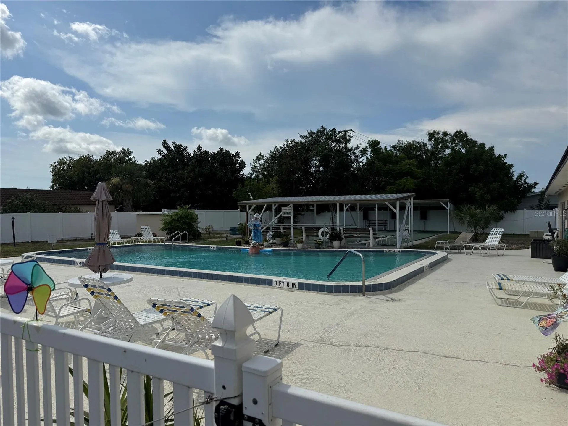 652 Park Circle Bradenton FL 34207