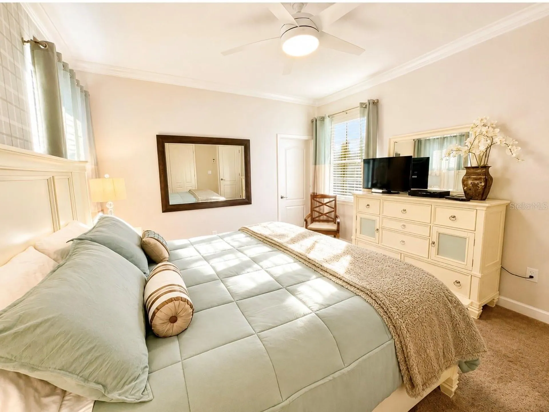 8932 Bismarck Palm Road Kissimmee FL 34747