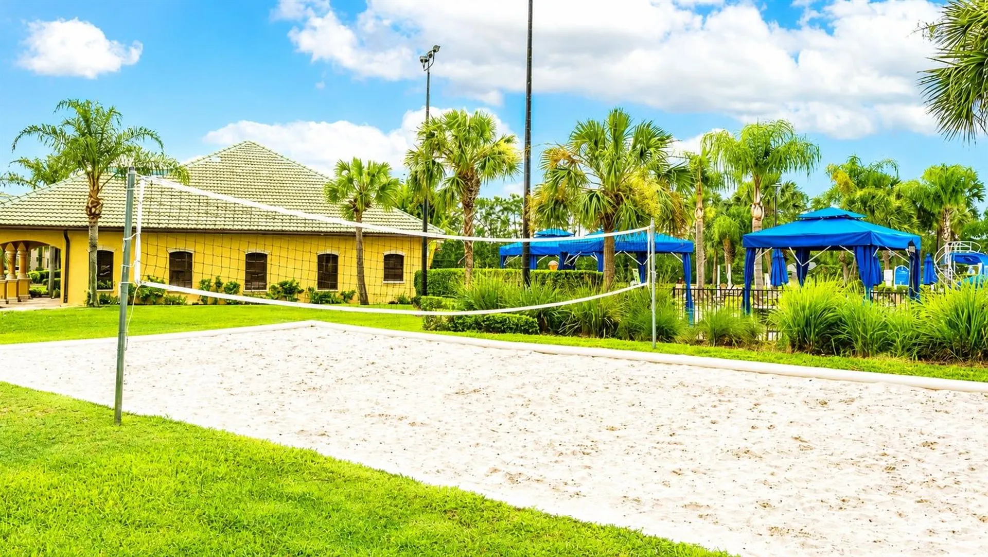 8932 Bismarck Palm Road Kissimmee FL 34747