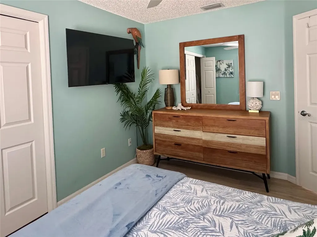 1946 Mcconnells Avenue The Villages FL 32162