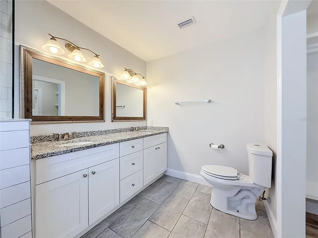 8270 30th Avenue N St Petersburg FL 33710