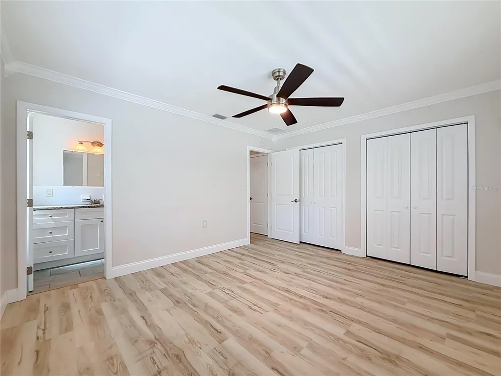 8270 30th Avenue N St Petersburg FL 33710