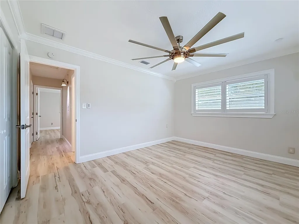 8270 30th Avenue N St Petersburg FL 33710