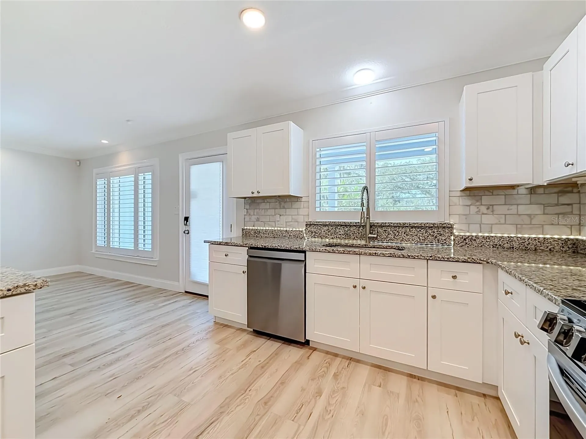 8270 30th Avenue N St Petersburg FL 33710