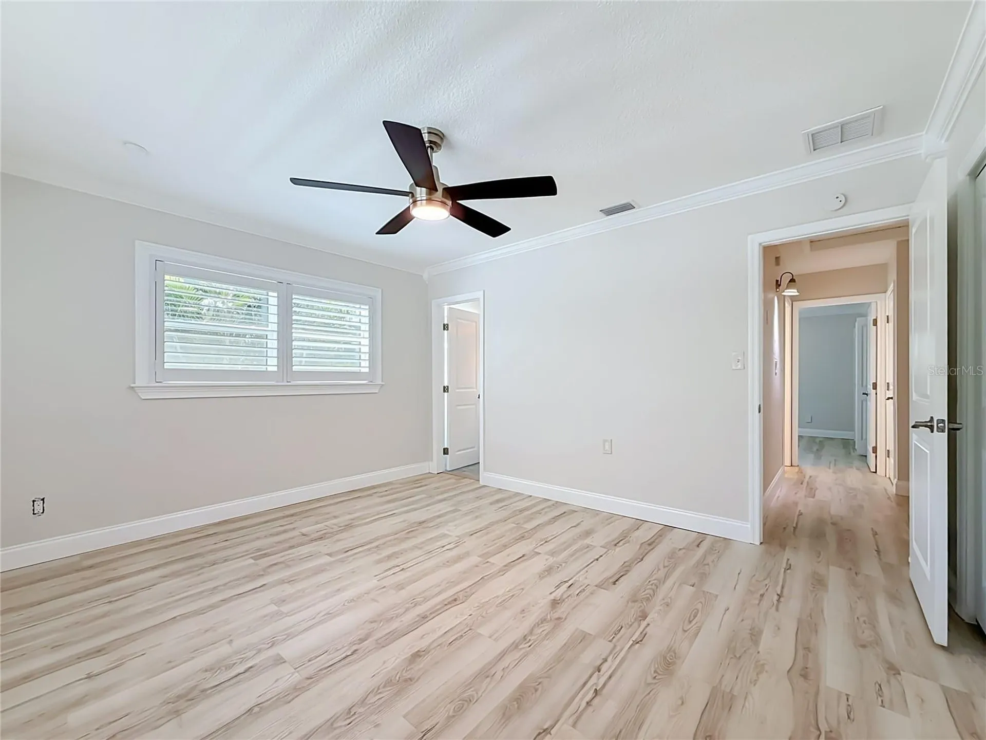 8270 30th Avenue N St Petersburg FL 33710