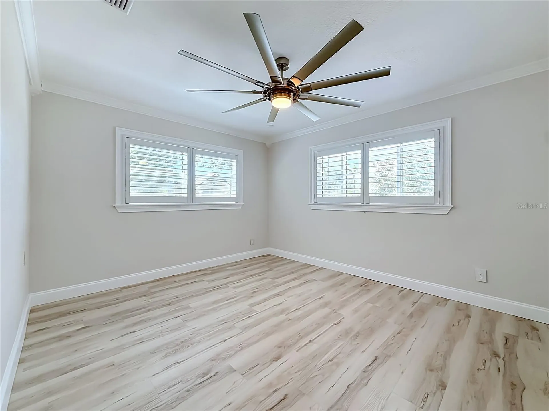 8270 30th Avenue N St Petersburg FL 33710