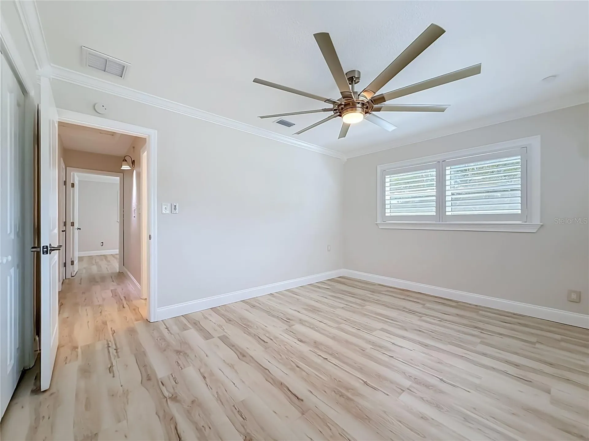 8270 30th Avenue N St Petersburg FL 33710