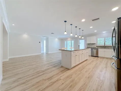 8270 30th Avenue N St Petersburg FL 33710