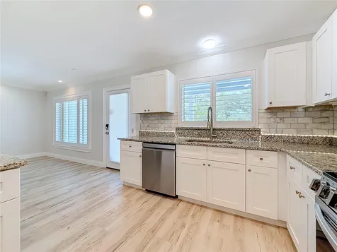 8270 30th Avenue N St Petersburg FL 33710