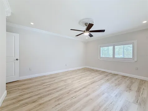 8270 30th Avenue N St Petersburg FL 33710