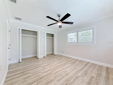 8270 30th Avenue N St Petersburg FL 33710