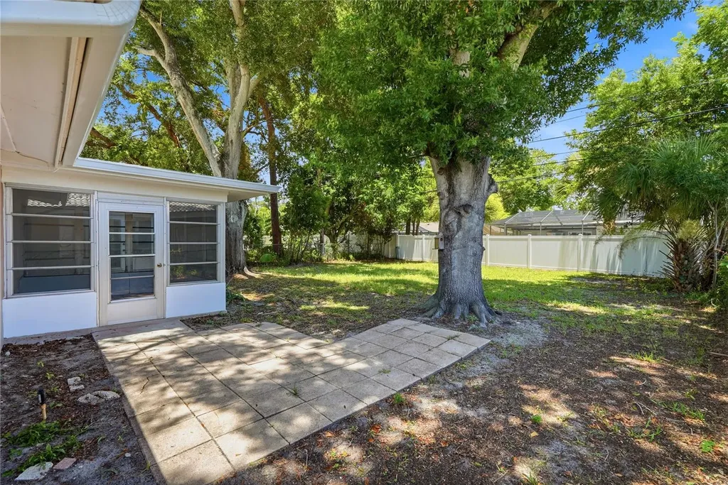 2437 Rutland Lane Clearwater FL 33763