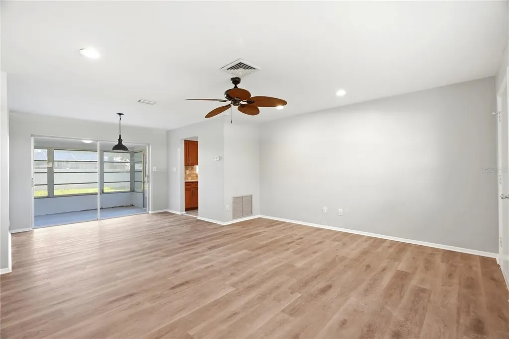 2437 Rutland Lane Clearwater FL 33763