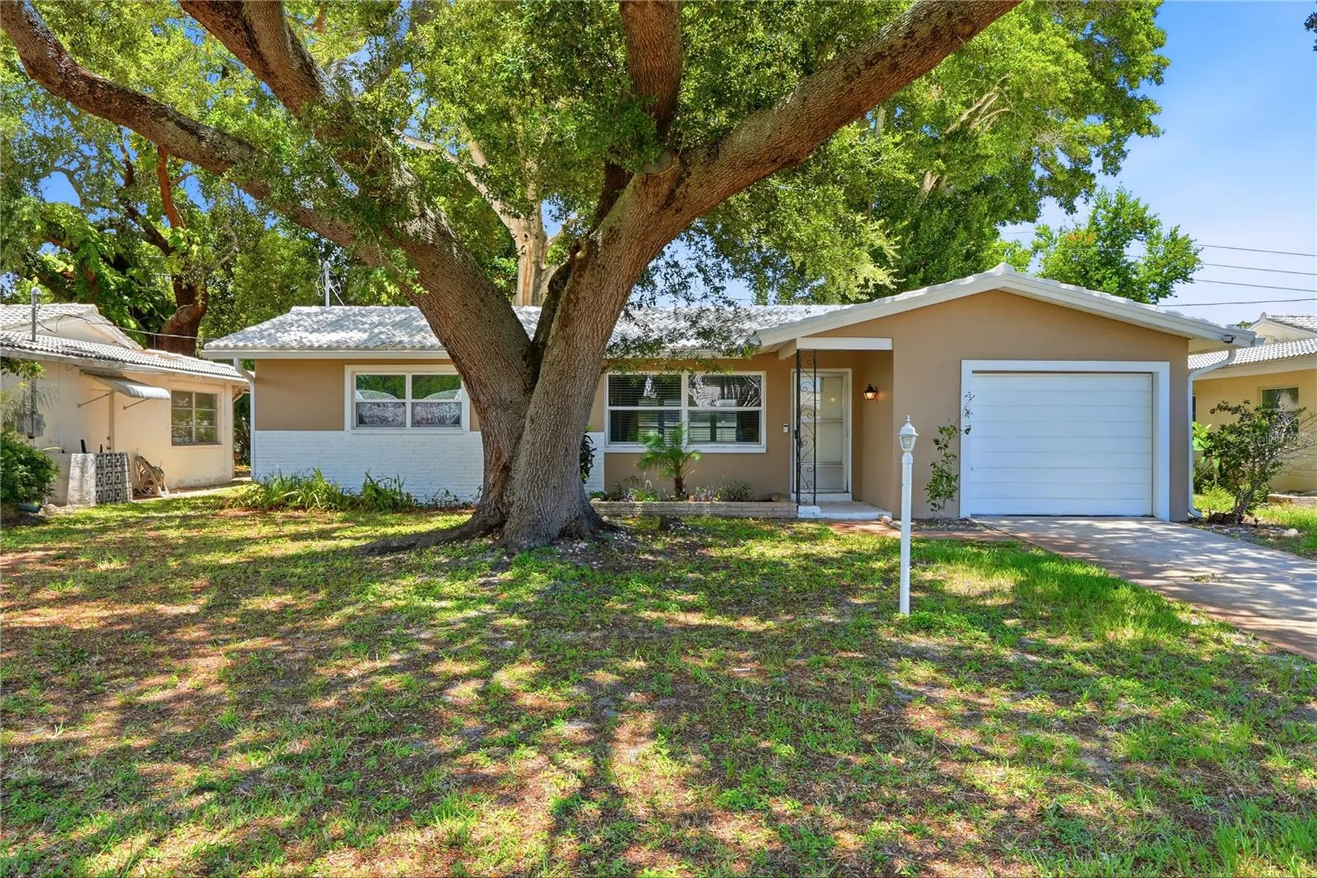 2437 Rutland Lane Clearwater FL 33763