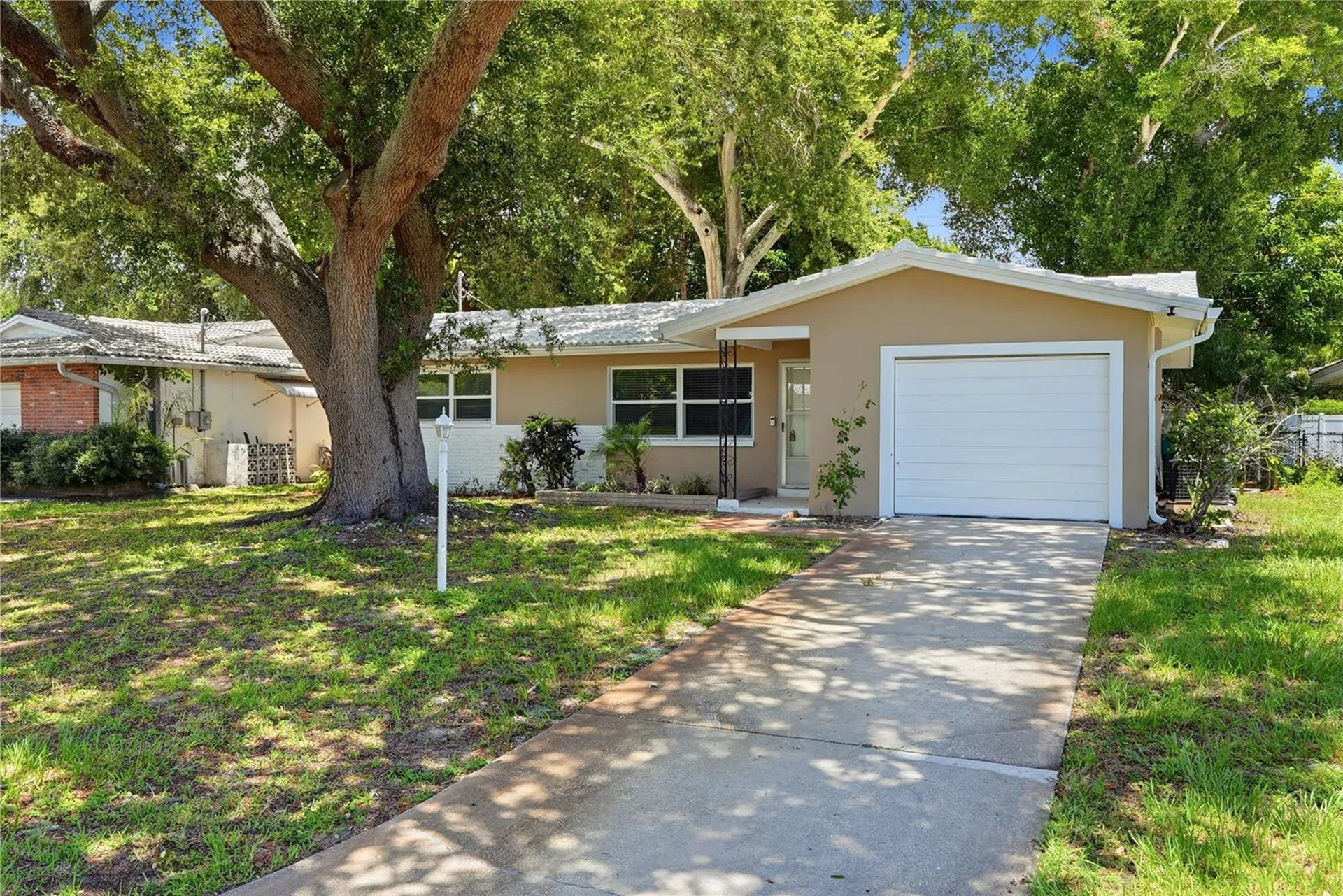 2437 Rutland Lane Clearwater FL 33763