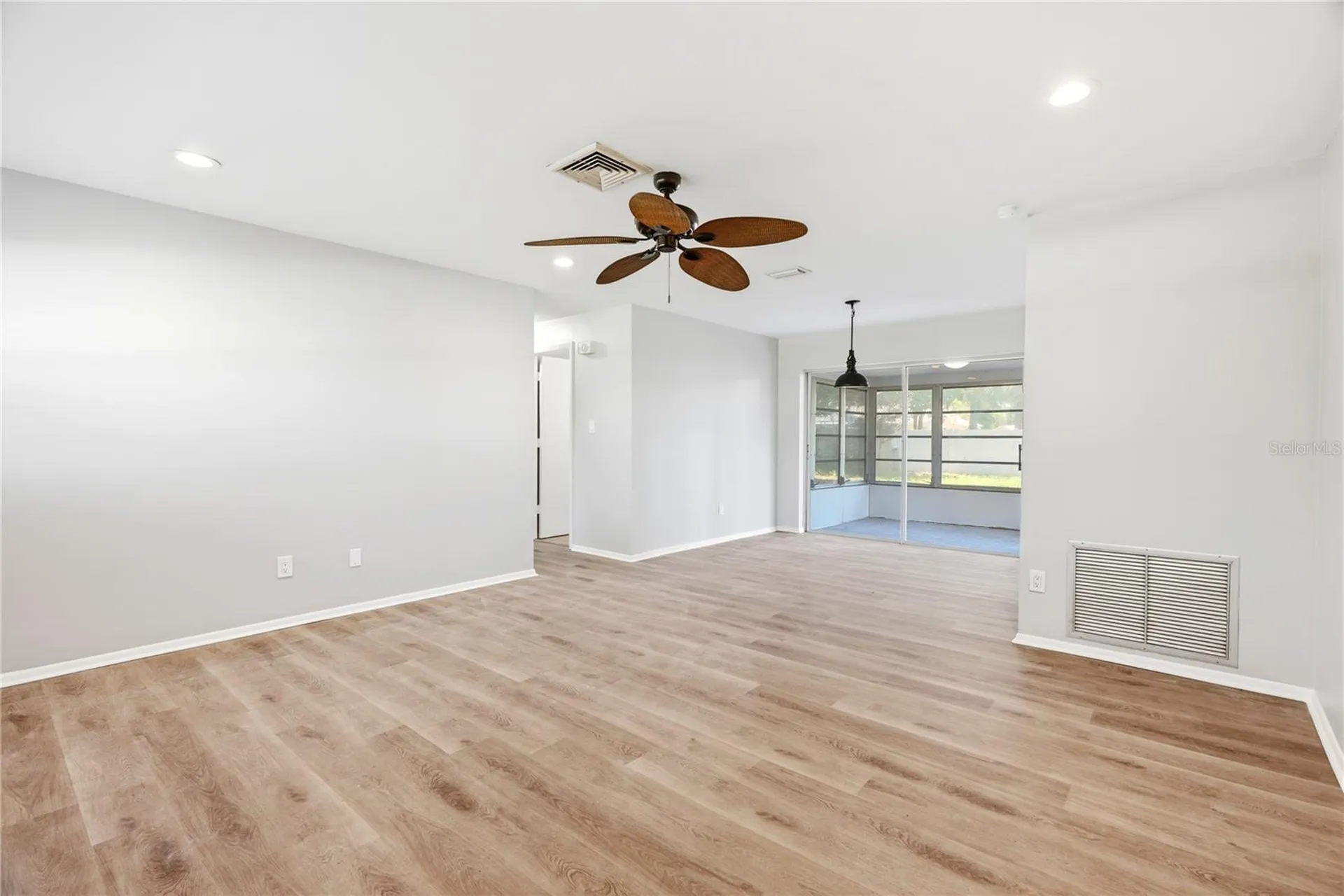 2437 Rutland Lane Clearwater FL 33763