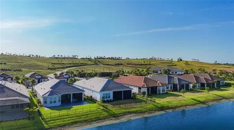 6145 Grandview Hill Court Bradenton FL 34203