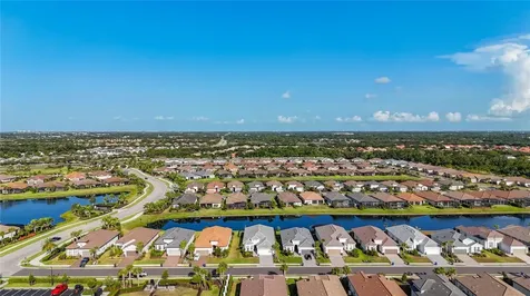 6145 Grandview Hill Court Bradenton FL 34203
