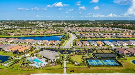 6145 Grandview Hill Court Bradenton FL 34203