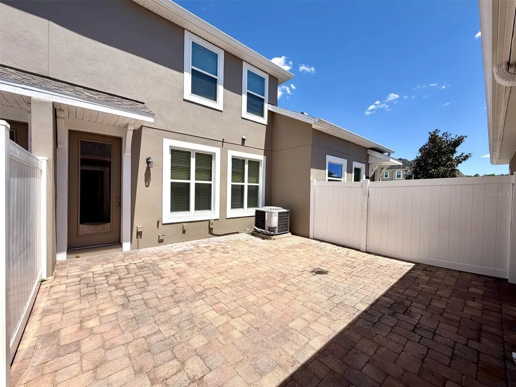 8568 Dufferin Lane Orlando FL 32832