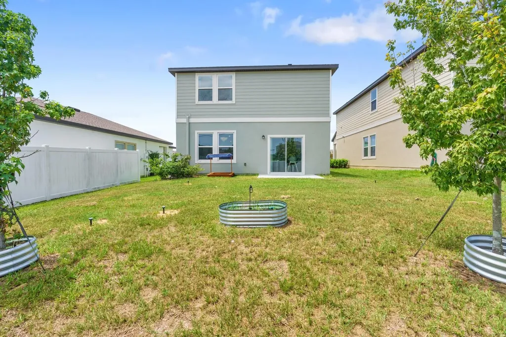38465 Honeysuckle Drive Dade City FL 33525