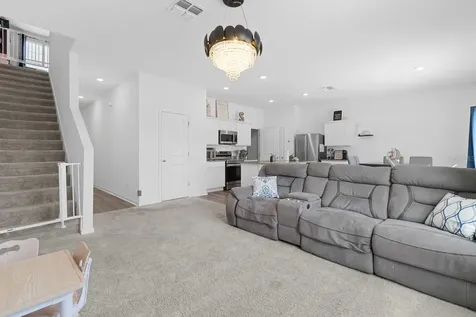 38465 Honeysuckle Drive Dade City FL 33525