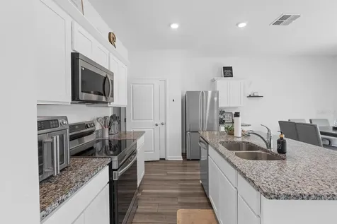 38465 Honeysuckle Drive Dade City FL 33525
