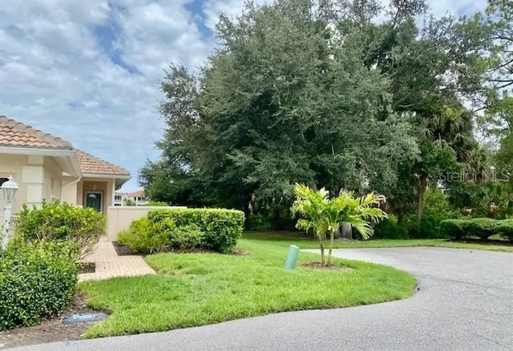 1275 Berkshire Circle Venice FL 34292