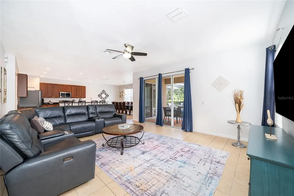 406 Orange Cosmos Boulevard Davenport FL 33837
