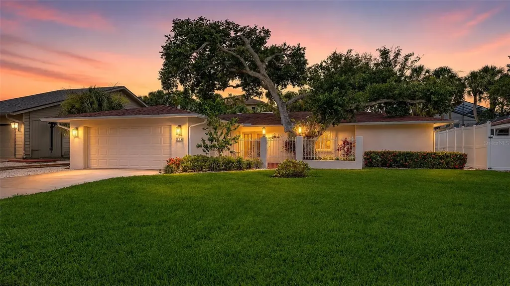 734 Birdsong Lane Sarasota FL 34242