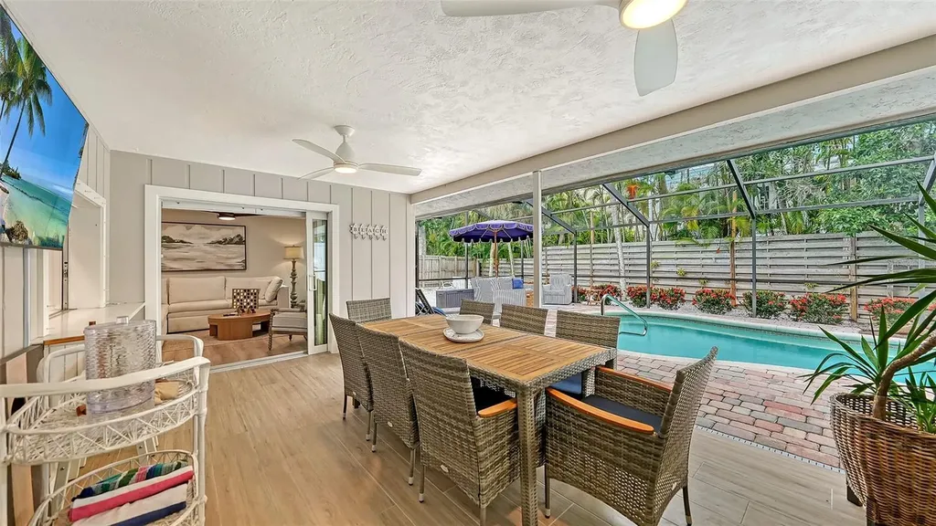 734 Birdsong Lane Sarasota FL 34242