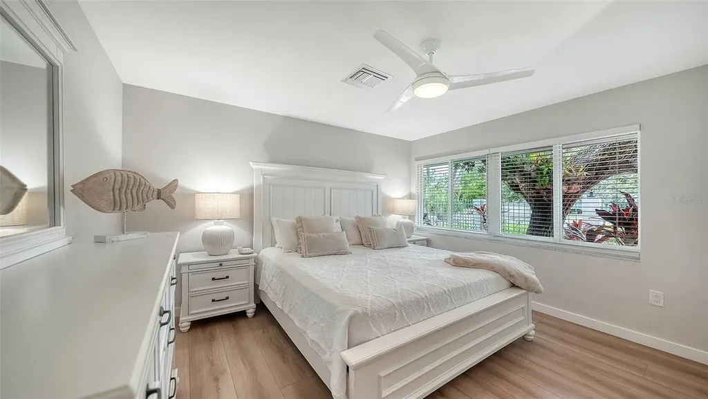 734 Birdsong Lane Sarasota FL 34242