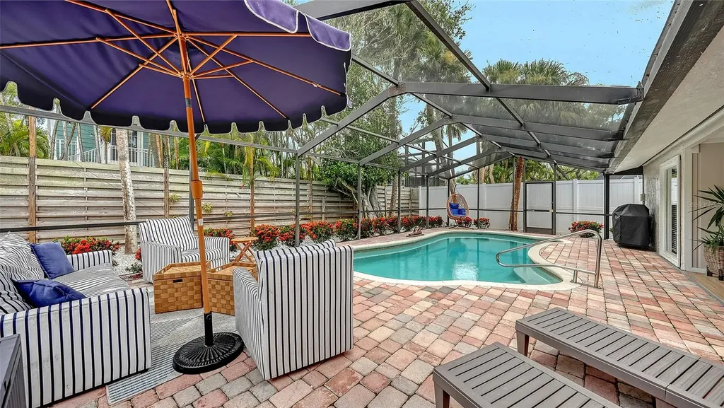 734 Birdsong Lane Sarasota FL 34242