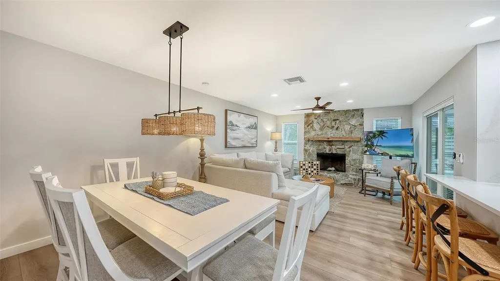 734 Birdsong Lane Sarasota FL 34242