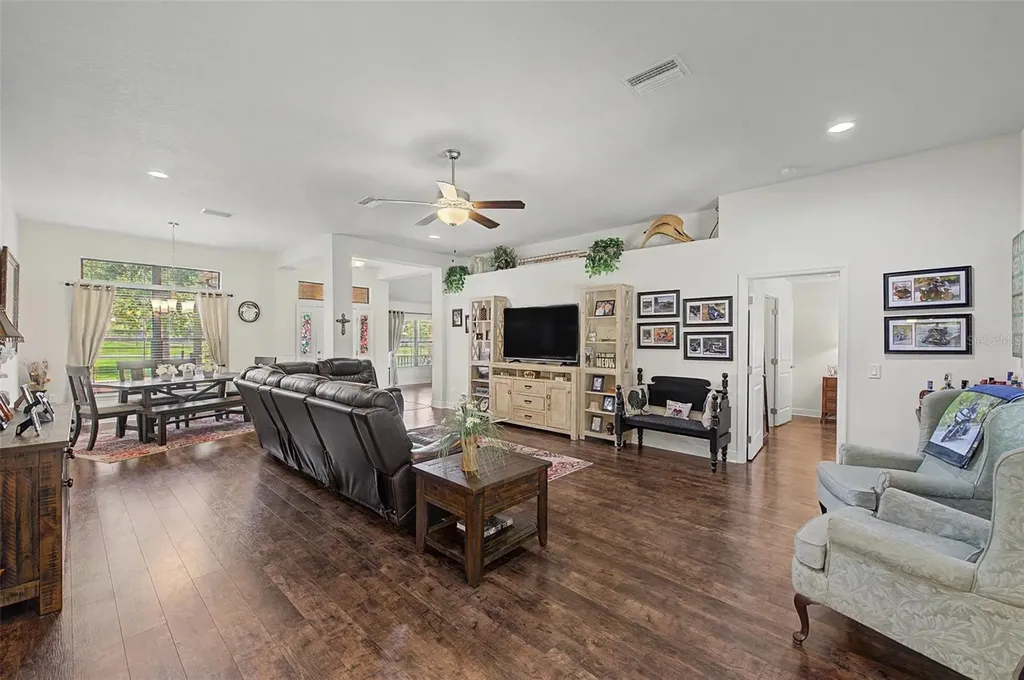 27928 Austin Woods Drive Dade City FL 33525