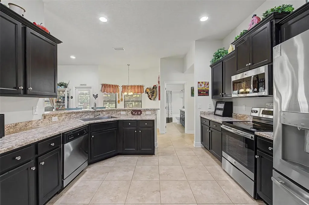 27928 Austin Woods Drive Dade City FL 33525