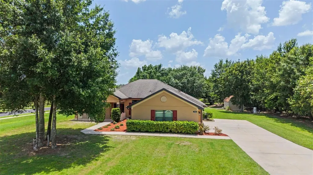 27928 Austin Woods Drive Dade City FL 33525